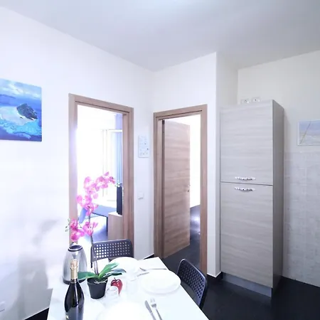 アパート Anagnina ローマ