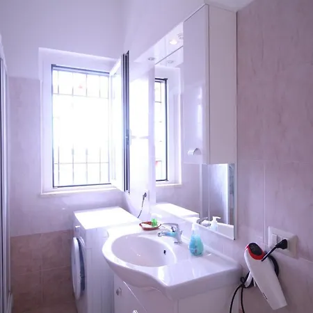 Anagnina アパート ローマ